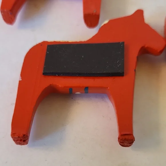 Swedish Dala horse (Dalahäst) magnets set of 4 - Picture 3 of 7